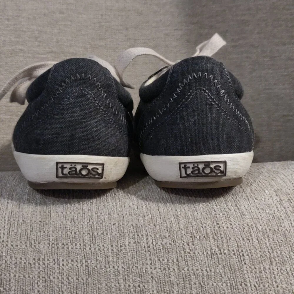 Taos Footwear Star Sneaker In Charcoal Washed Canvas Women's US 6.5